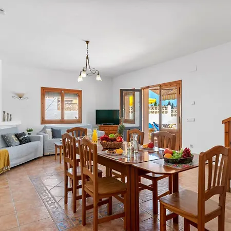 Caseta De Sau - Plusholidays Вилла Кальпе