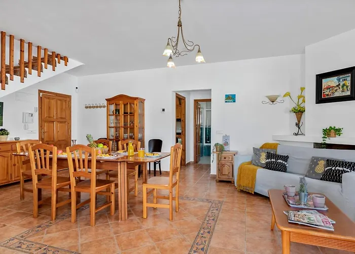 Caseta De Sau - Plusholidays *